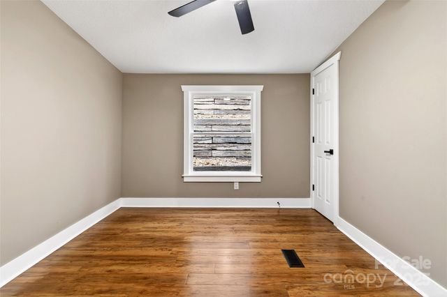 116 Samantha Drive, Fairview, NC 28730