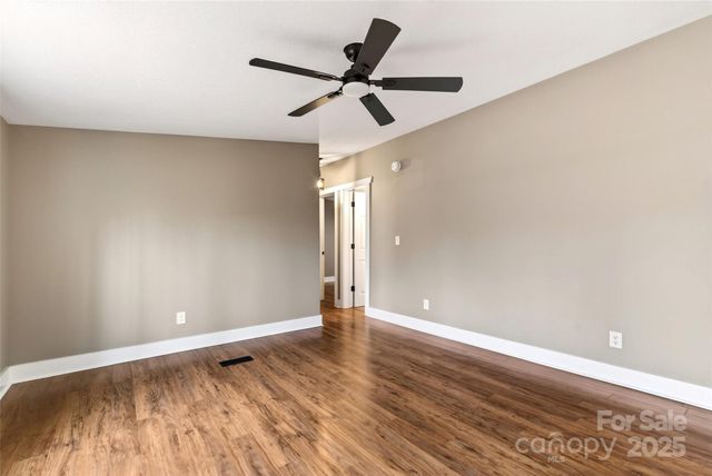 116 Samantha Drive, Fairview, NC 28730