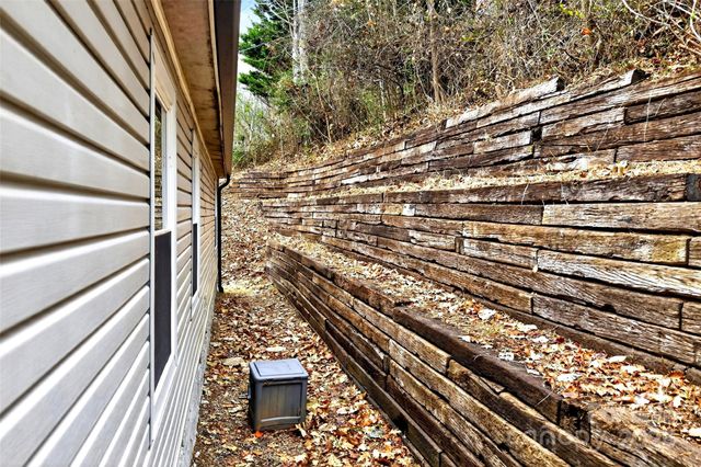 116 Samantha Drive, Fairview, NC 28730