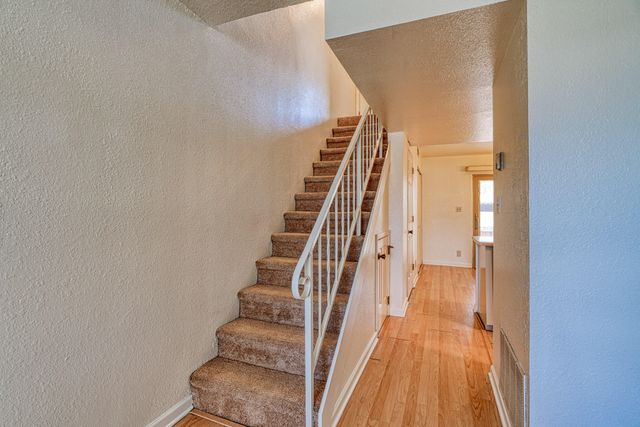 3301 Monroe Street NE UNIT B17, Albuquerque, NM 87110