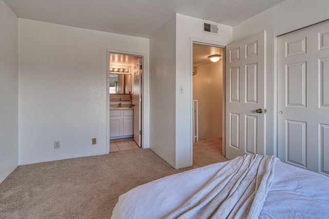 3301 Monroe Street NE UNIT B17, Albuquerque, NM 87110