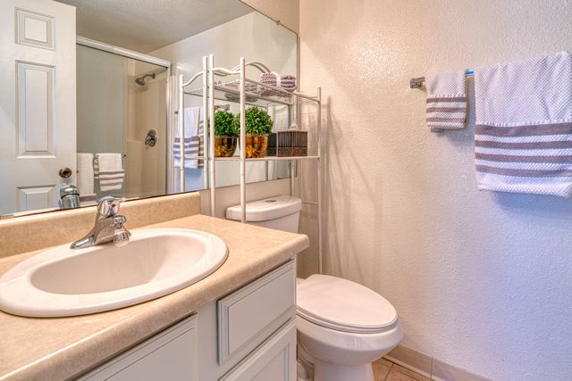 3301 Monroe Street NE UNIT B17, Albuquerque, NM 87110