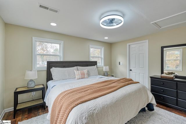 530 W Hayne Street, Woodruff, SC 29388