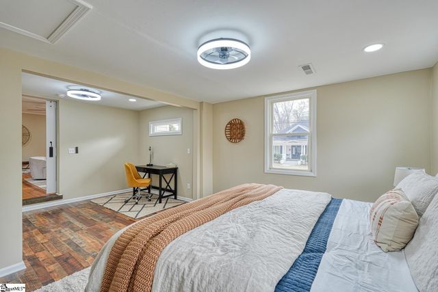 530 W Hayne Street, Woodruff, SC 29388