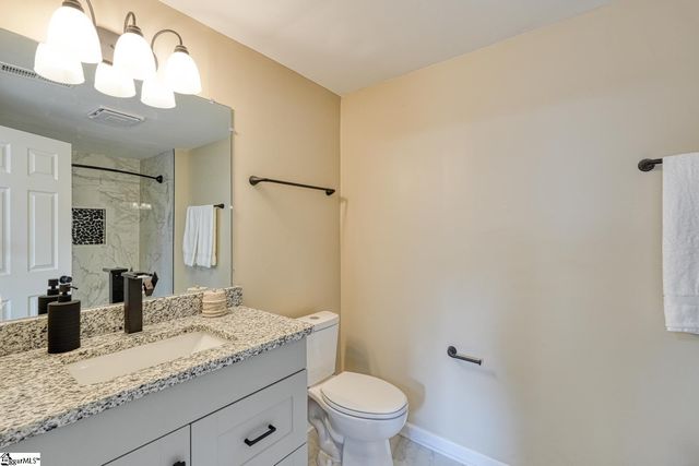 530 W Hayne Street, Woodruff, SC 29388