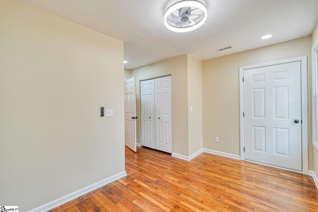 530 W Hayne Street, Woodruff, SC 29388