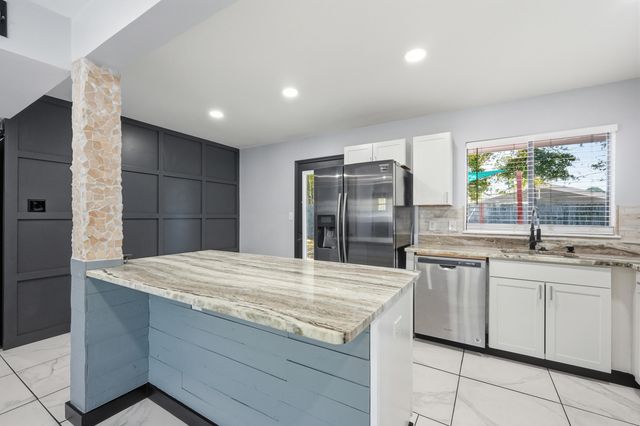 10 Overstreet Drive, Mary Esther, FL 32569