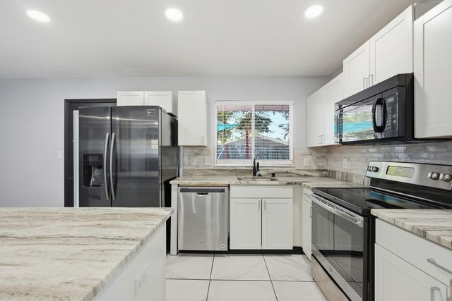 10 Overstreet Drive, Mary Esther, FL 32569