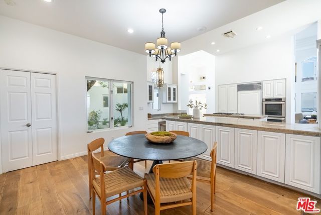 21965 Saddle Peak Road, Topanga (los Angeles), CA 90290