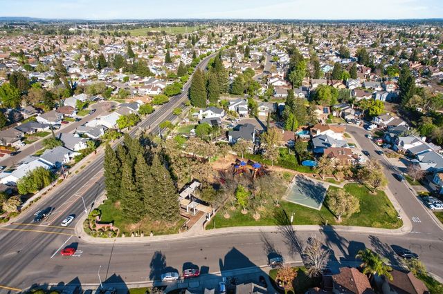 9067 La Maison Cir, Sacramento, CA 95829