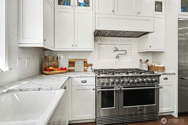 34927 SE Brinkley Street, Snoqualmie, WA 98065