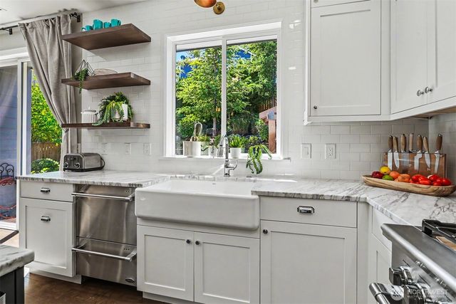 34927 SE Brinkley Street, Snoqualmie, WA 98065