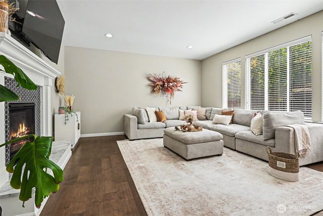 34927 SE Brinkley Street, Snoqualmie, WA 98065