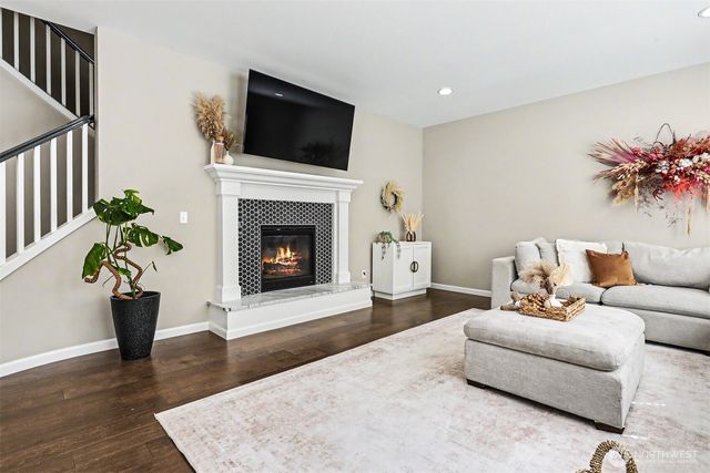 34927 SE Brinkley Street, Snoqualmie, WA 98065