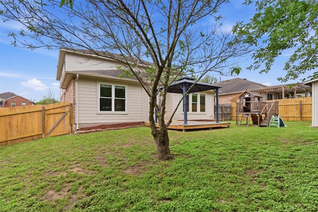 154 Marquitos DR, Kyle, TX 78640