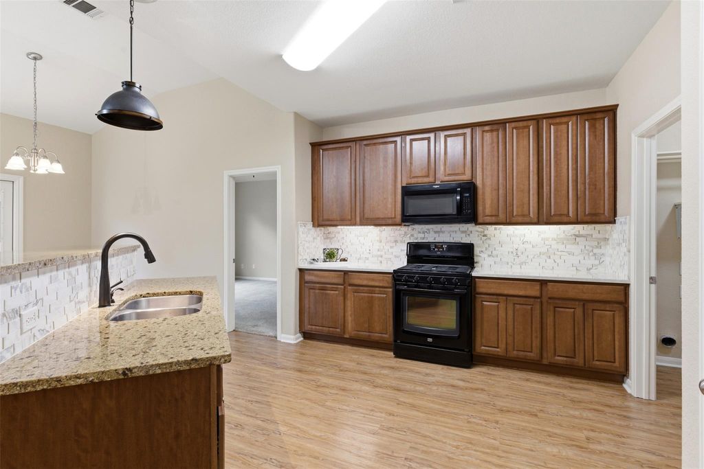 154 Marquitos DR, Kyle, TX 78640