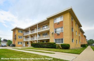 4600 River Road C2, Schiller Park, IL 60176