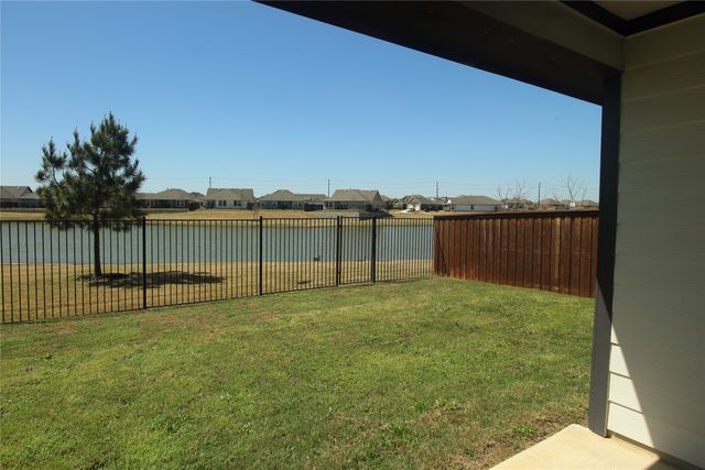 11217 W Pond Drive, Providence Village, TX 76227