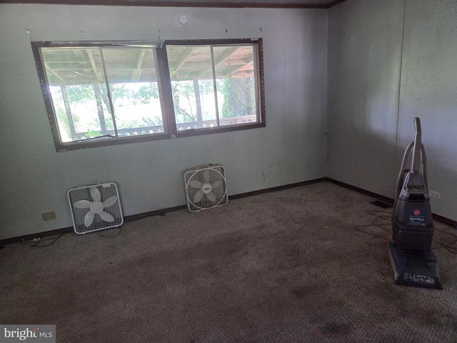 376 LOGIE LN, Kearneysville, WV 25430