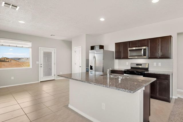 4875 Mount Salas Street NE, Rio Rancho, NM 87144