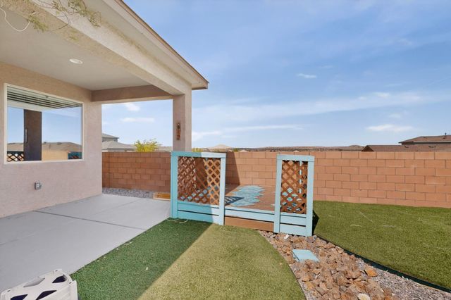 4875 Mount Salas Street NE, Rio Rancho, NM 87144