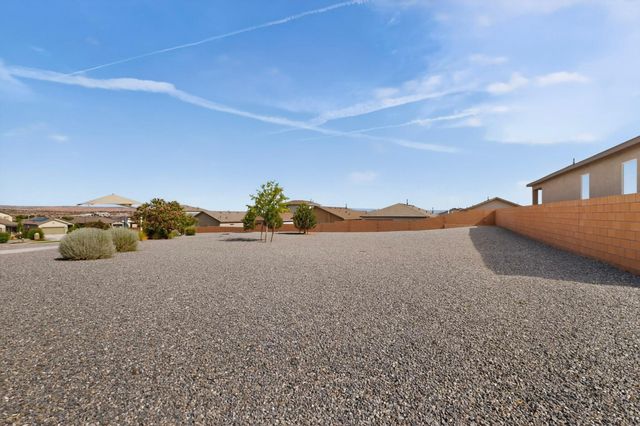 4875 Mount Salas Street NE, Rio Rancho, NM 87144