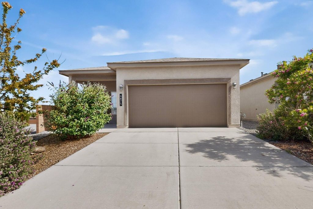 4875 Mount Salas Street NE, Rio Rancho, NM 87144