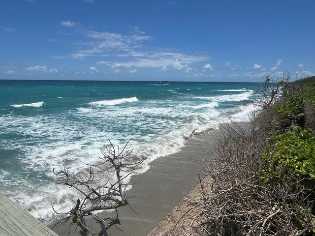 5380 N Ocean Drive 4e, Singer Island, FL 33404