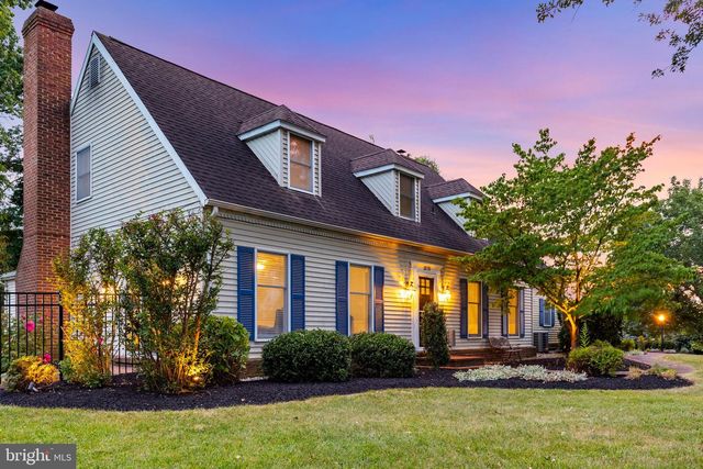 1575 GREENBRIAR RD, York, PA 17404