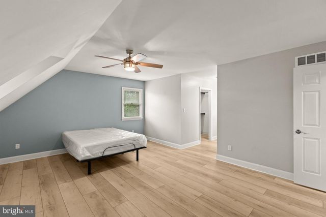 1575 GREENBRIAR RD, York, PA 17404