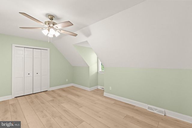 1575 GREENBRIAR RD, York, PA 17404