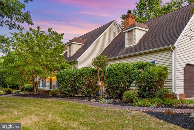 1575 GREENBRIAR RD, York, PA 17404
