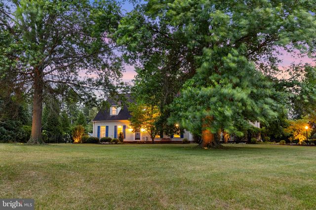 1575 GREENBRIAR RD, York, PA 17404