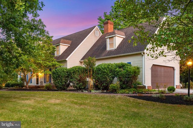 1575 GREENBRIAR RD, York, PA 17404