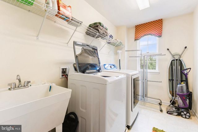 8326 MINERAL DR, Manassas, VA 20112