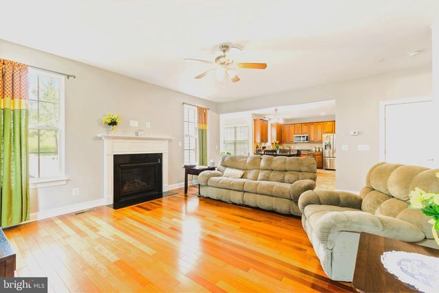 8326 MINERAL DR, Manassas, VA 20112