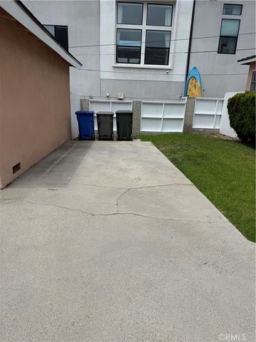 2006 Grant Avenue, Redondo Beach, CA 90278