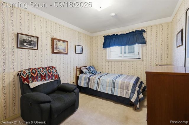 8330 Winston Lane, Dearborn Heights, MI 48127