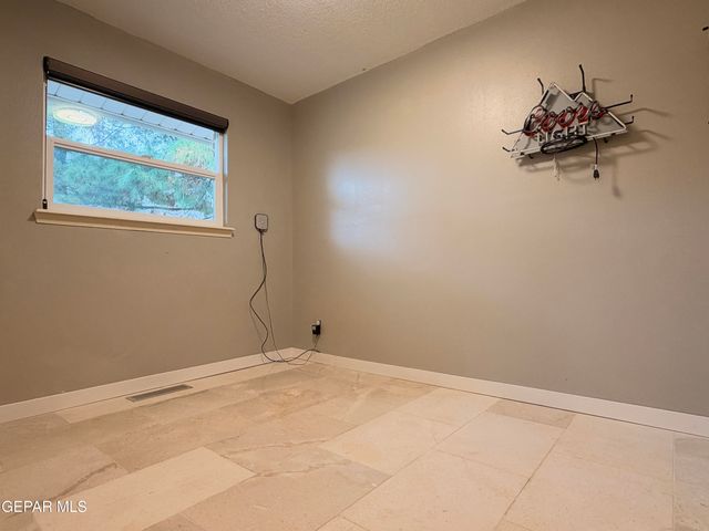 6403 LOS ALTOS Drive, El Paso, TX 79912