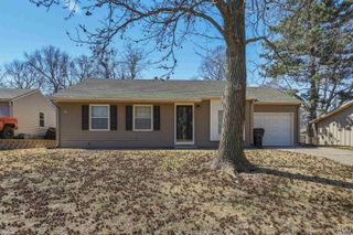 2809 SW Hillcrest RD, Topeka, KS 66614
