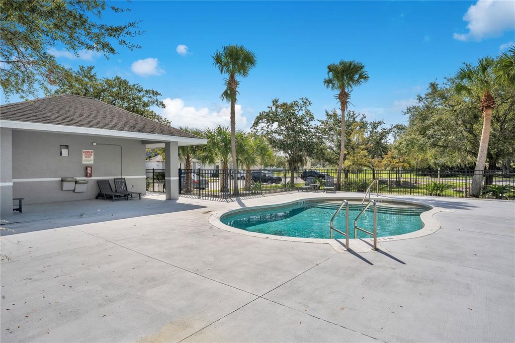 Image 13 of property listing at 2025 CLAUDIA LANE, Kissimmee, FL 34741