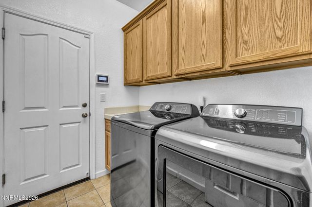 8070 Opal Station Drive, Reno, NV 89506