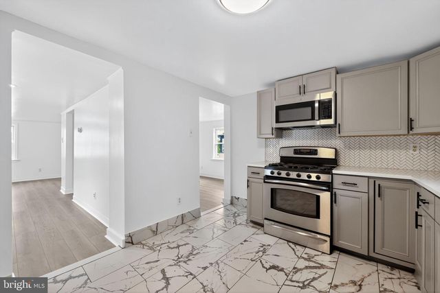 20 W ADAMS ST, Paulsboro, NJ 08066