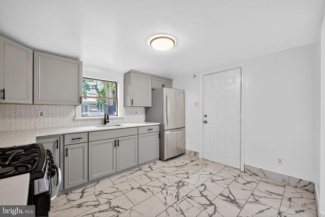 20 W ADAMS ST, Paulsboro, NJ 08066