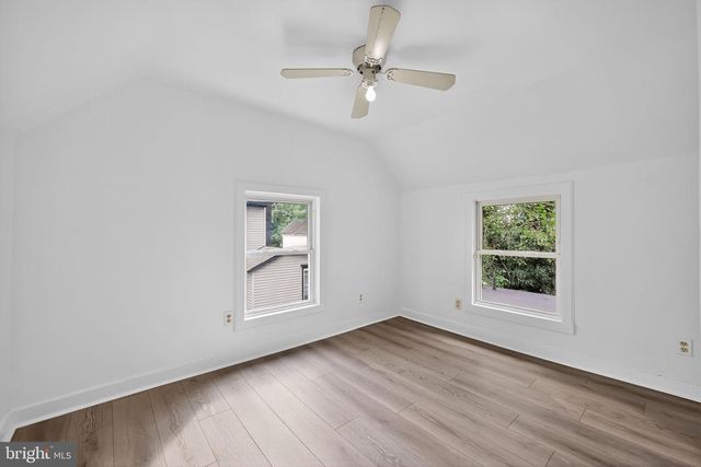 20 W ADAMS ST, Paulsboro, NJ 08066