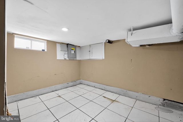 20 W ADAMS ST, Paulsboro, NJ 08066