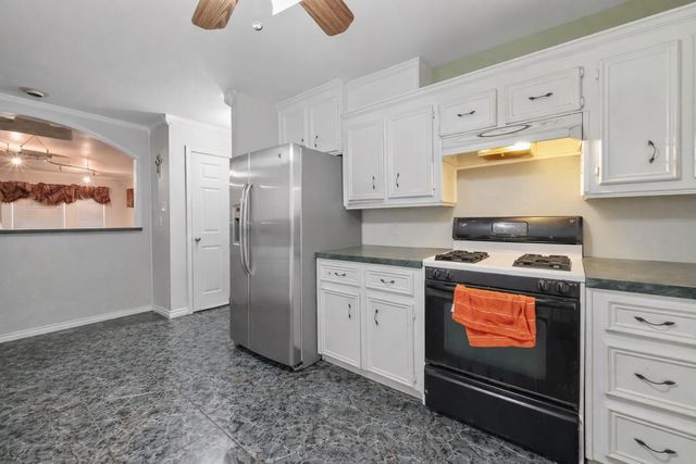 2719 Richmond Street, Needville, TX 77461
