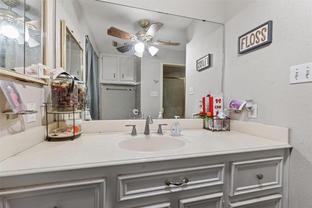 2719 Richmond Street, Needville, TX 77461