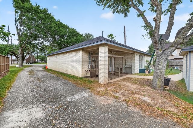 2719 Richmond Street, Needville, TX 77461