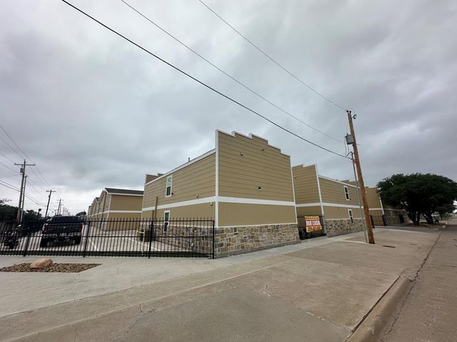46 E Washington Street, San Angelo, TX 76903